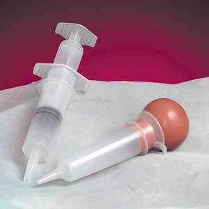 Irrigation Syringes with Tip Protector
