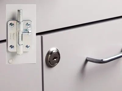 Door and Inside Latch Combo Option